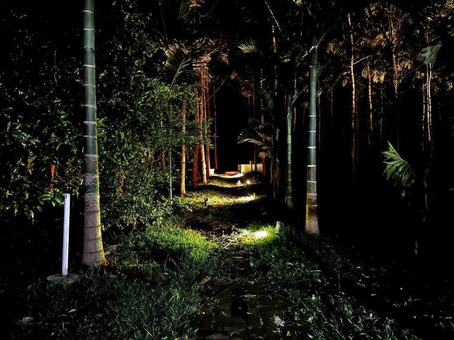 Serenity Farm Stay Hampapura Экстерьер фото